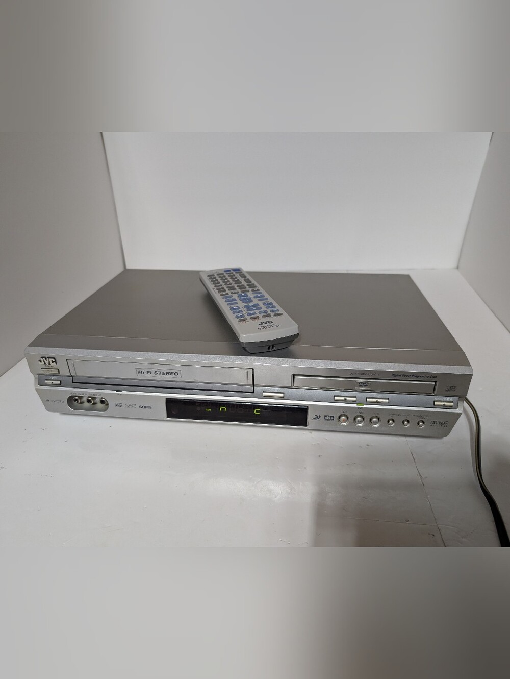 JVC HR-XVC27U VCR & DVD / S-VHS Player - No remote